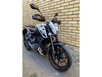 KTM DUKE 125  2013r. 4854