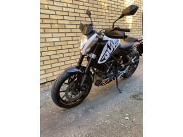 KTM DUKE 125  2013r. 4854